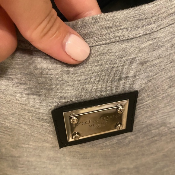 Dolce Gabana tee💗 - Picture 6 of 8